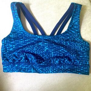 Lululemon Energy Sports Bra Size 6 no pads